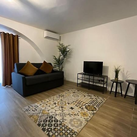 Ks Paris Studio Appart Near Station Gare Du Nord And Gare De L Est エクステリア 写真